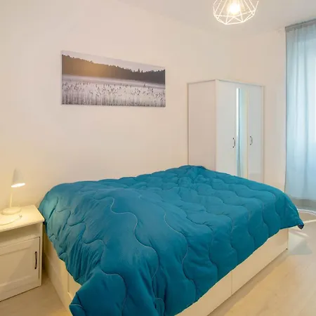 Tsliving App 4 * Триест